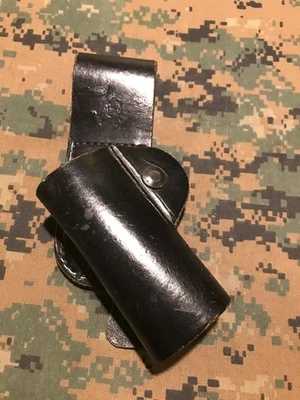 Vintage Smith & Wesson M80 Swivel Quick Draw Nightstick Holder — 第 1/4 张图片