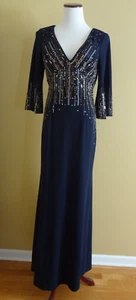 Neu mit Etikett Aidan Mattox Twilight verziert Perlen Krepp 3/4 Ärmel langes Kleid Größe 4 - Bild 1 von 14