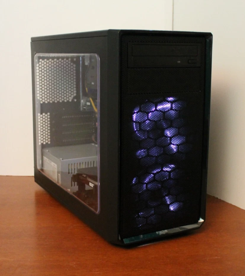 NUEVO Computadora de escritorio PC para juegos de cuatro núcleos Radeon GTX 960 SC 4,2 GHz 2 TB 16 GB WIFI Foto 1 de 2