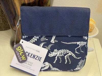 Bolsa sándwich de dinosaurio Pottery Barn huesos de dinosaurio escuela niño almuerzo merienda brillo oscuro. Foto 1 de 4