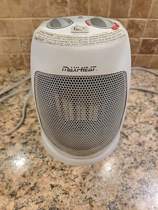 MAX HEAT CH115B Oscillating Fan Heater. 1500 Watt - Picture 1 of 8