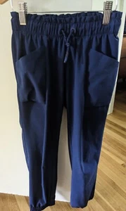 Girl's Athleta Joggers - Size 6 - Picture 1 of 4