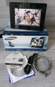 Samsung Digital Photo Frame SPF-75H Screen 7" 1Gb Built In Memory - Picture 1 of 24