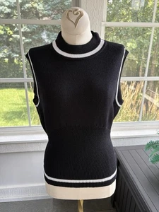 St. John Sport Sweater Vest Women's Small Black Knit Wool Blend Top ~ EUC - Picture 1 of 8
