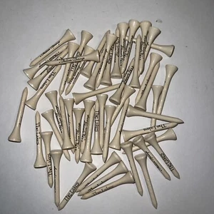 The Lakes at Indian Springs Promotional Set Of 50 Golf Tees Wooden, White - Imagen 1 de 4