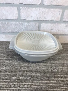 Vintage Tupperware Servalier Frosted with Gray Lid 840-3 - Picture 1 of 8