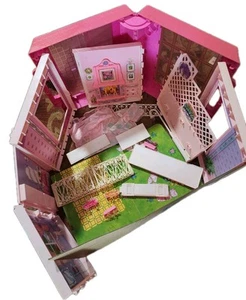 Casa de muñecas Barbie Fold 'n Fun vintage Mattel 1992 *LEER* - Imagen 1 de 9