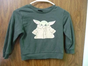 STAR WARS SIZE 5T OLIVE GREEN THE CHILD SWEATSHIRT - Picture 1 of 2