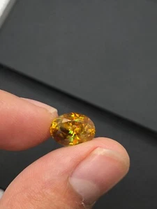 sphene Oval Cut 4.78 CT - Picture 1 of 7