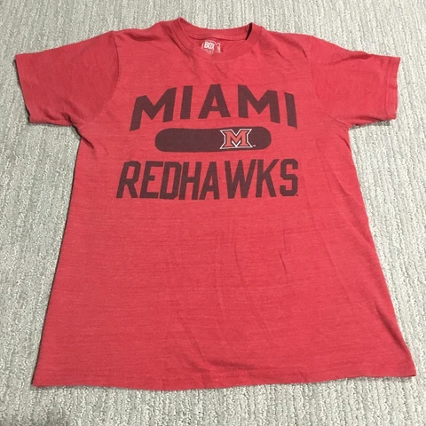 Miami University RedHawks T Shirt Men's Medium Red Logo Outdoor Soft Graphic Tee Cover