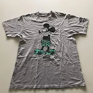 Camiseta Disney X Neff Mickey Mouse Gris Talla Mediana Estampado Floral Hawaiano - Imagen 1 de 9