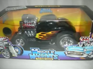 33 Ford Coupe Black with Flames Muscle Machine Nice box 1:18 scale - Picture 1 of 1