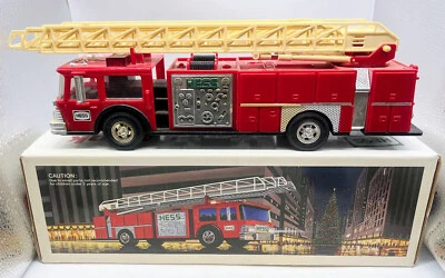 Banco de camión de bomberos HESS vintage con caja Foto 1 de 4