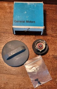 NOS GM 1974-76 Chevy Pontiac Olds Buick Vega Monza Fuel Gas Cap 14002521 - Picture 1 of 8