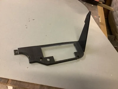 1970 Challenger Radio Dash moldura de teim versão com nervuras - Imagem 1 de 4