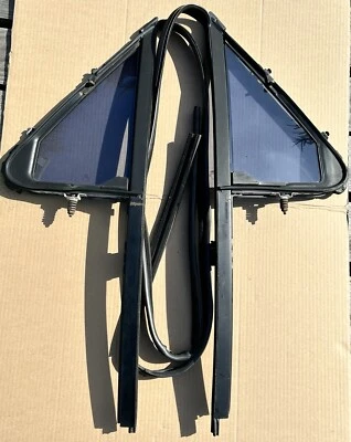 Juego de pares de conjuntos de ventanas de ventilación Bronco 1992-1996 Ford F150 F250 F350 OEM Foto 1 de 4