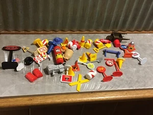 40 small play toy road signs and traffic cones, fire extinguisher - Picture 1 of 5