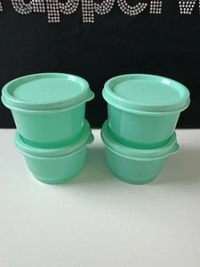 Tazas de aperitivos Tupperware 4 oz/120 ml transparentes con sellos a juego verde menta venta - Imagen 1 de 1