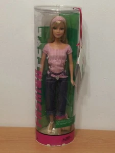 2005 Barbie Mode Fieber vereinte Farben von Benetton Puppe Mackie Gesicht selten - Bild 1 von 4