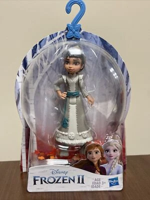 Disney Frozen 2 Honeymaren Mini Muñeca Figura de Acción con Vestido Blanco Edades 3+ NUEVO Foto 1 de 3