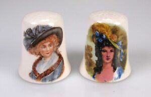 Fingerhut thimble 2 Fingerhüte Porzellan Damen mit grossen Hüten Hut Hutmode