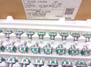 [5 pcs] Alps Encoder EC11B 13mm Metal Shaft 15PPR 30 detents & push-on switch - Picture 1 of 6