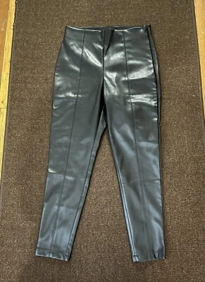 Pantalones Legging Ann Taylor The Seamed Cremallera Lateral Negros Imitación Cuero Petite M Nuevos con Etiquetas Foto 1 de 4