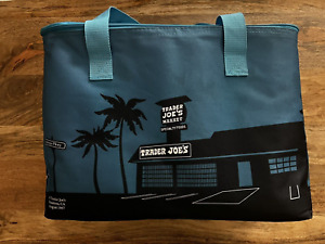 Trader Joe's Insulated Reusable Shopping Bag 8 Gallons Blue Tote Bag