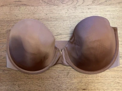 Sujetador Victoria's Secret Champiñón Marrón 32C Sexy Illusiones Línea Ligera Sin Tirantes VS Foto 1 de 2