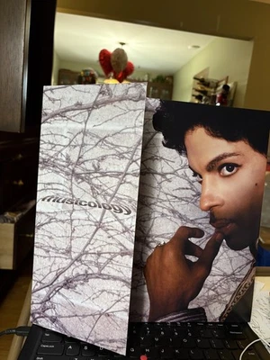 Prince - Musicology [150g Purple Vinyl 2LP] ,Legacy - Image 1 of 4