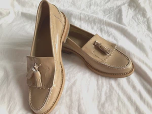 Russell & Bromley Beige Patent Leather Tassel Loafers Size EU 36 UK 3 - Picture 1 of 8