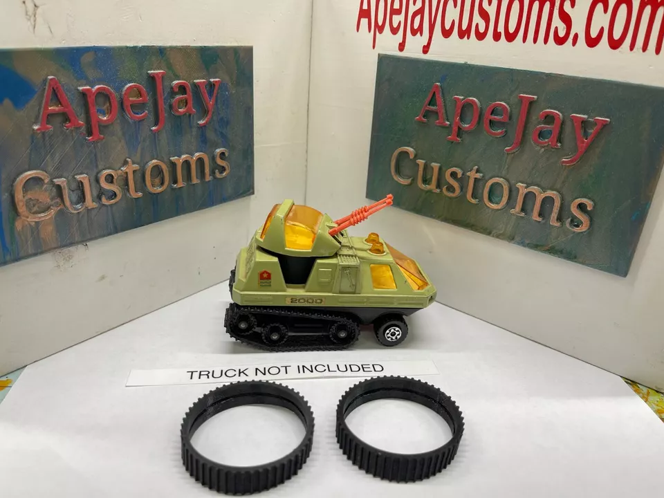 Matchbox Adventure 2000 Crusader K-2003 Space Tank ( TRACKS ONLY) - Image 1 of 3