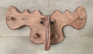 Rustic Wood Moose Head Childrens Coat Rack Plastic Eyeballs Kitsch Novelty Fun - Picture 1 of 4