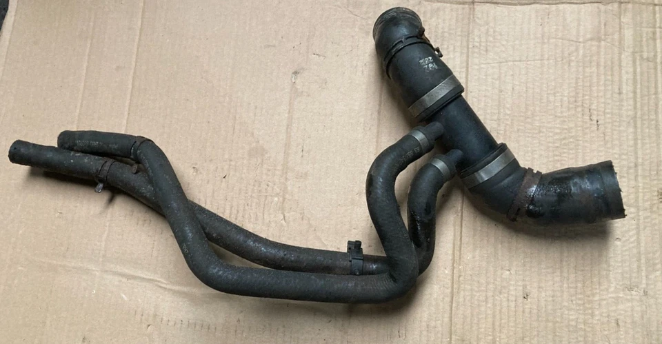 Mangueras de refrigerante Jaguar S tipo 3.0 V6 (2002) Foto 1 de 1