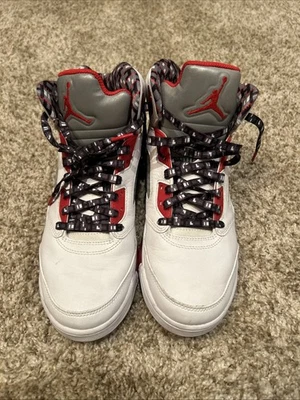 (2021) Nike Air Jordan 5 Retro Quai 54 Talla 8 no tienen caja Foto 1 de 4