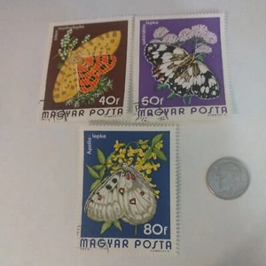 3 Hungary Postage Stamps - Picture 1 of 1