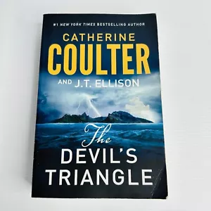 The Devil's Triangle by Catherine Coulter - Crime Thriller Large Paperback Book - Picture 1 of 7