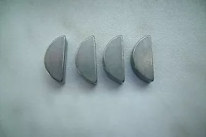 4 Stück Scheibenfedern LxBxH 15x5x6,5mm für Kreiselpumpe Oranienburger SK 32 - Bild 1 von 3