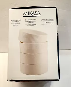 Set di 4 ciotole per cereali Mikasa Camila Bone China nuove con scatola assortite - Foto 1 di 6