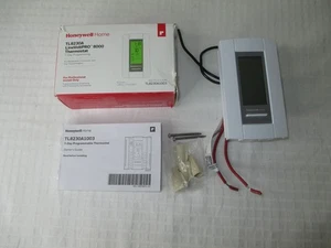 Honeywell Home TL8230A1003 Netzspannungsthermostat Elektroheizung 7 Tage Programma - Bild 1 von 5