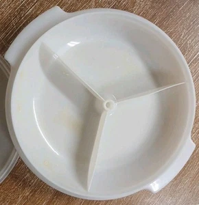 Vintage TUPPERWARE Suzette Candy/Relish 3 section Tray with handle #608 & Seal - Picture 1 of 8