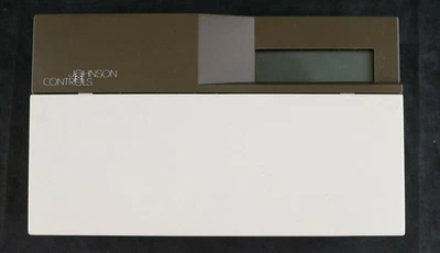 Johnson Controls T300AH-1 Single Stage 7-Day Programmable Thermostat - Image 1 of 4
