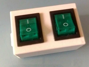 2 INTERRUTTORI BIPOLARI CON LUCE +SCATOLETTA SUPPORTO - Foto 1 di 2