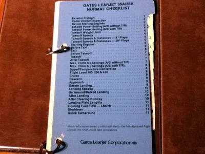 Lista de verificación normal Gates LearJet 35A y 36A Foto 1 de 4