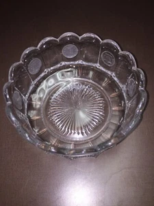 Crystal Fostoria Coin Scalloped Edge Serving Bowl. - Picture 1 of 3