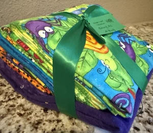 Timeless Treasures Colorful Flannel Fabric Fat Quarter Bundle Snug As A Bug - Picture 1 of 14