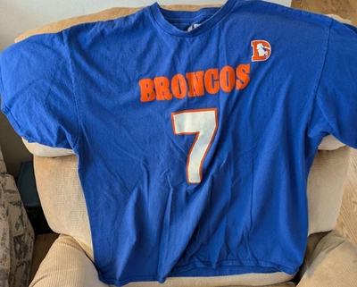 NFL TEAM APPAREL DENVER BRONCOS HOF JOHN ELWAY #7 BLUE T-SHIRT SIZE XXL - Imagem 1 de 4