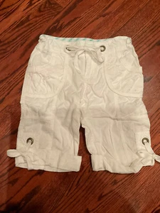 EUC Girls Youth White Bermuda Shorts Size 8 by SO - Picture 1 of 2