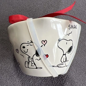 Rae Dunn x Peanut’s Snoopy Valentines Day 4 Piece Nesting Measuring Cup Set NEW - Picture 1 of 7