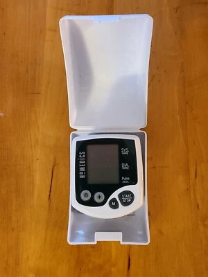 Monitor automático de presión arterial de muñeca HoMedics BPW-060 con estuche - probado y funcionando Foto 1 de 4